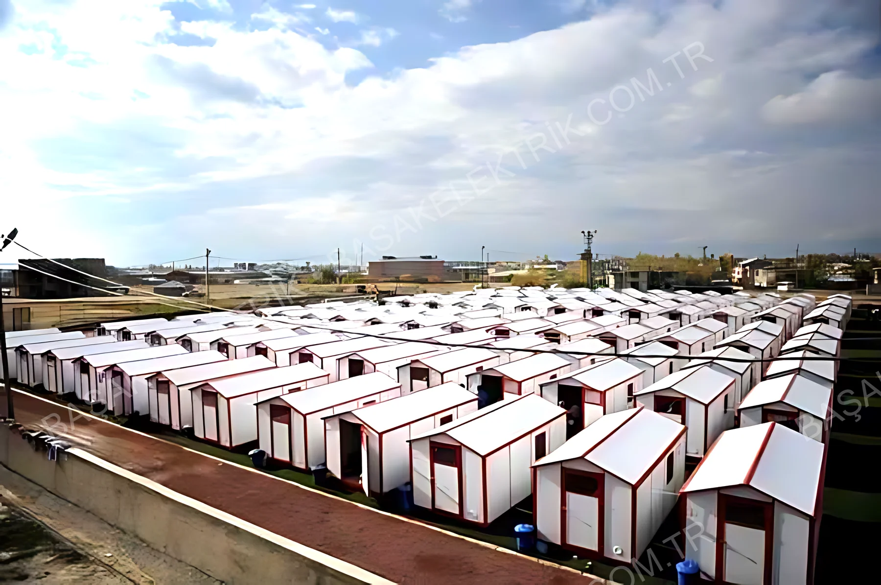 BAYINDIRLIK BAKANLIĞI DÜZCE DEPREMZEDE PREFABRİK KONUT İNŞAATI ÜSTYAPI ELEKTRİK İŞLERİ - İSPA İNŞAAT